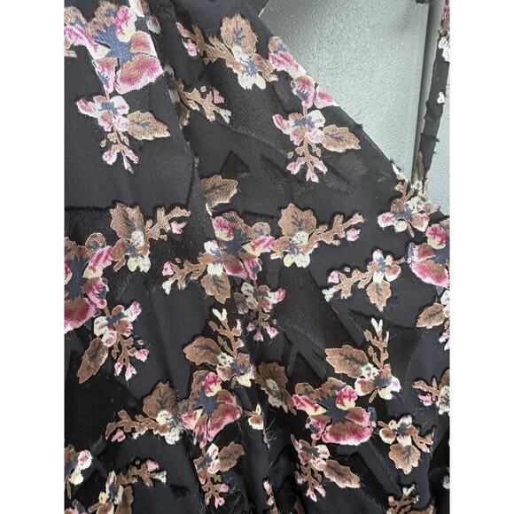 ASTR The Label Dark Floral Puff Sleeves Burntout Velvet Ruched Midi Dress Sz L - Picture 13 of 16